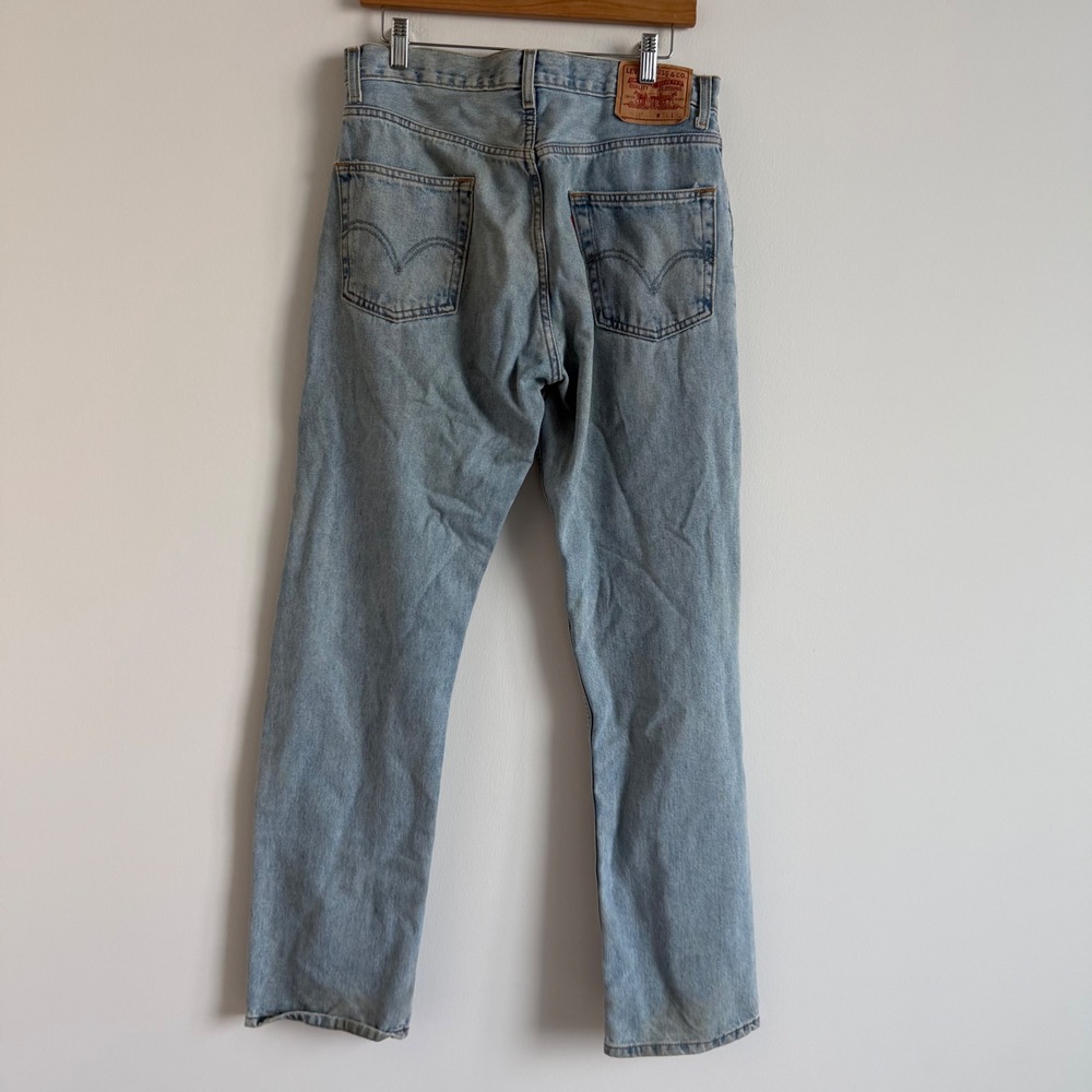 Vintage Levi's 505 Medium Wash Distressed Jeans Size 31 - Picture 6 of 10